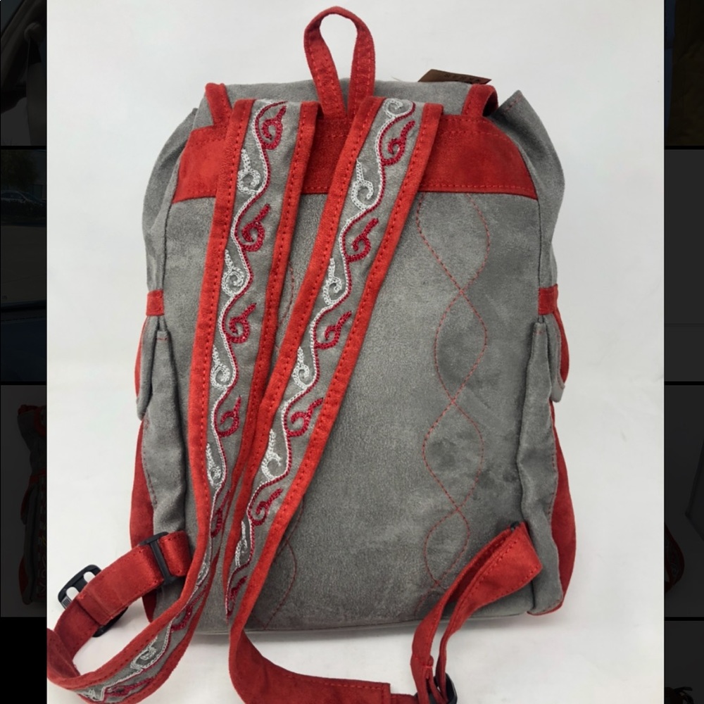 Sold - Picture 3 of 4